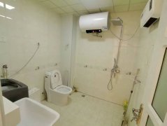 哥尔附近 华悦新城北区5楼 三室一厅 家具家电齐全拎包入住