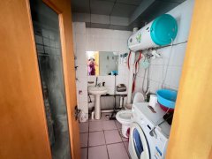 新庄南区，87平，三楼，带地下室，33.8万