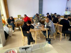 因年纪大了，不能继续工作