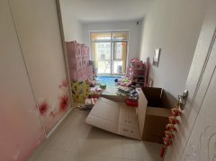 香郡小区商品房，2楼边户，97平3室精装