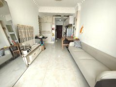 万隆国际南向住宅 南厅 2室 地暖 精装拎包入住C