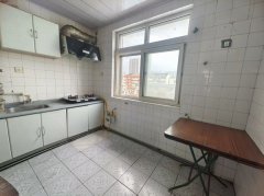 黎明中区三楼70平两室简装家具家电齐全拎包入住吉屋出租