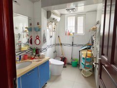 双泊北区框架房一楼128平，三室两厅