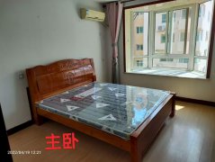 曙光西区三楼，130平三室1500每月