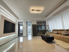 十里河电梯洋房五楼109.7平三室两卫豪装拎包入住诚心出售