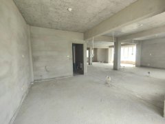 降！带大院！三环鑫水华庭1楼139平 可做4室 2卫 毛坯