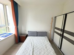自在香滨一期10楼60.83平一室精装修家具家电齐全38.8
