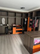 西龙家悦海苑小区，一楼，三室两厅两卫，家具，家电齐全，领包入