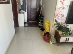 三环西区b区四楼东边户，111.68平精装南向三室带家具家电