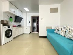 26.5万自在澜湾电梯9楼，43.72平带家具家电