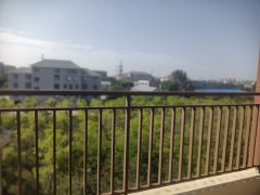 崖头街道爱家花园5楼出售（非中介）