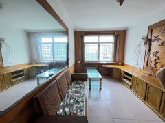 黎明西区，三楼，90平，三居室，带地下室，29.8万