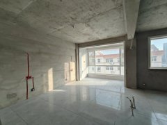 CF双桥小区框架楼五楼送阁楼134平毛坯房38.8万