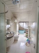 600元 出租 海山逸品华庭 阁楼 2居室带露台