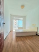 峰南东区框架一楼75平两室简装带地下室31.8万诚心出售