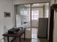 鑫水华庭3楼边户 可做4室2厅2卫带地下室 证件齐全