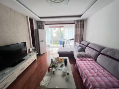 精装修！拎包入住！带车库成山奥苑多层1楼86平！2室！南厅！