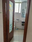 黎明中区2楼边户 三室朝阳 精装修家具家电齐全 拎包入住