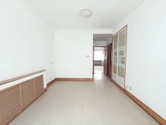 CF 怡心园小区老妇幼对面一楼130.25平三室简装修仅须4