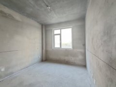 CF书香世家小区一楼带大院119平三室毛坯房