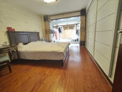 CF丽景馨城四楼115平精装修三室