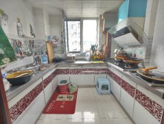 CF丽景馨城四楼115平精装修三室