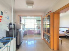 世纪小区98平三室以前精装家具家电齐全拎包入住吉屋出租
