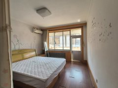 世纪小区98平三室以前精装家具家电齐全拎包入住吉屋出租