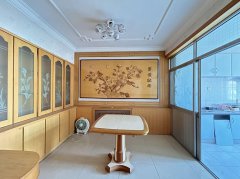 CF新庄北区四楼122.93平带地下室车库三室43.8万