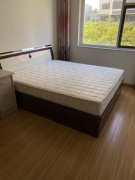 实验中学 三环西区2楼125平三室两厅干净整洁家具家电齐全拎