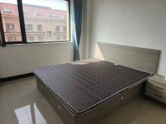首次出租 海崖小区5楼三室一厅 家具家电齐全拎包入住生活便利