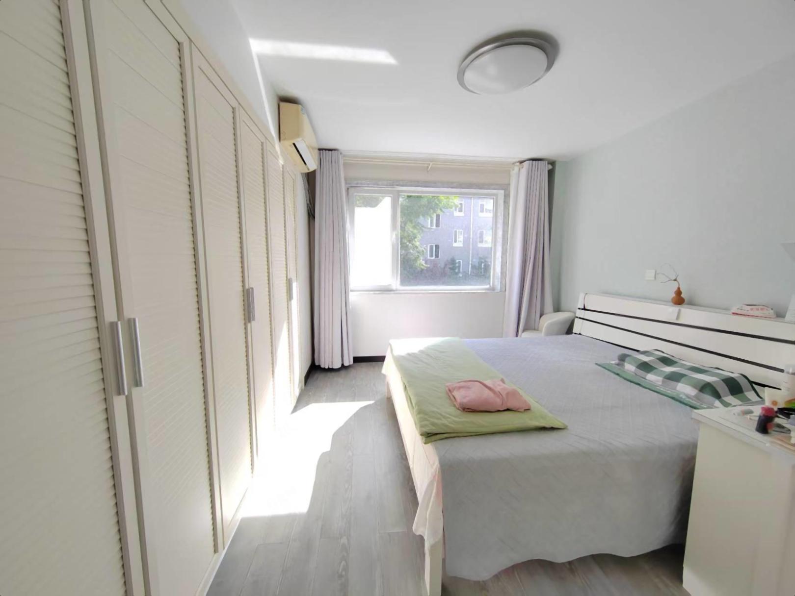 成山奥苑1楼 126平 边户 精装保持好 3室2卫 s 成山奥苑1楼 126平 边户 精装保持好 3室2卫 s