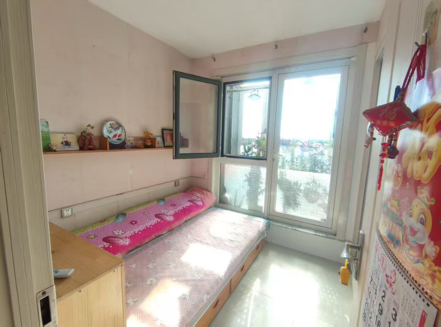 汇银绿城6楼 精装修 拎包入住 2居室带地下室 证件齐全 汇银绿城6楼 精装修 拎包入住 2居室带地下室 证件齐全