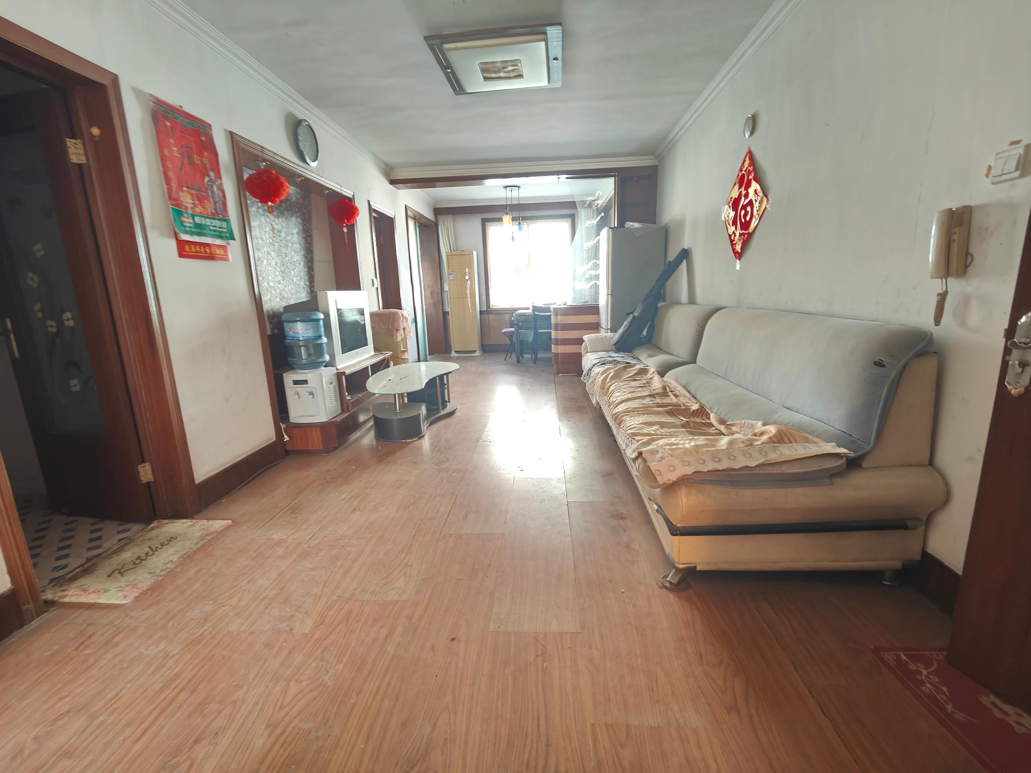 市府 清河小区 2楼 93平 简装 3室 证全 26.8万  市府 清河小区 2楼 93平 简装 3室 证全 26.8万