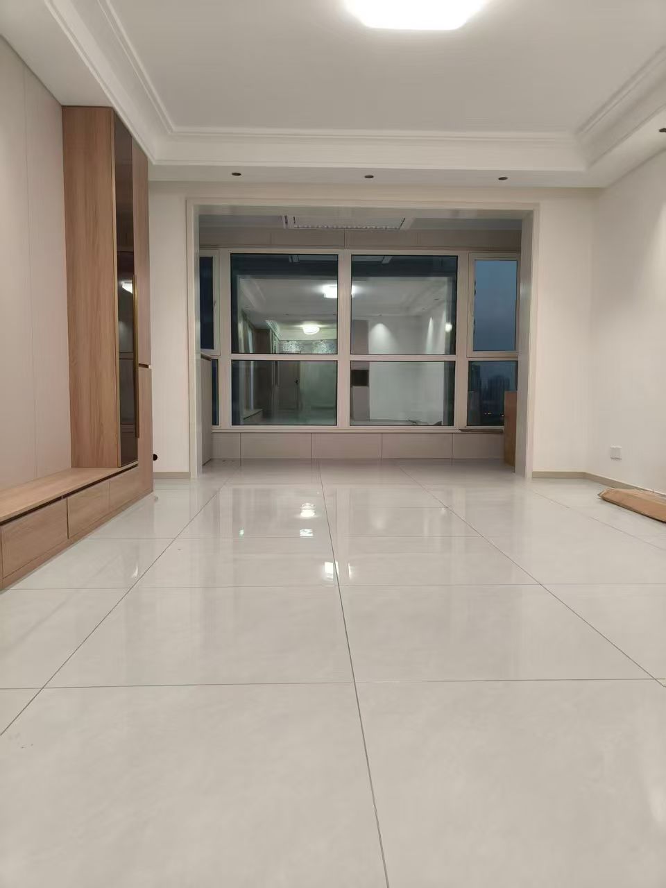 万隆国际12楼 精装未住 南厅落地窗 3居室 支持贷款 万隆国际12楼 精装未住 南厅落地窗 3居室 支持贷款