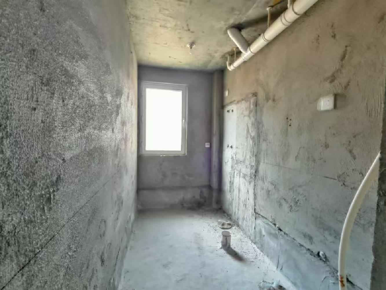 真可捡25.8万!华悦新城3楼 73平 带地下室 证全 s 真可捡25.8万!华悦新城3楼 73平 带地下室 证全 s