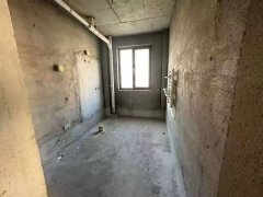 麒麟花园平地3楼带车库 全明户型 2居室 支持贷款