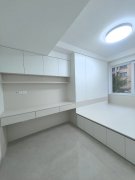 成山御苑一楼112平三室现代品牌精装未住带地下室诚心出售