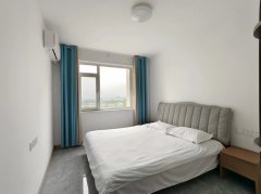 可短租 黎明中区电梯房8楼 125平三室两厅精装修 四部空调