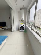 可短租 黎明中区电梯房8楼 125平三室两厅精装修 四部空调