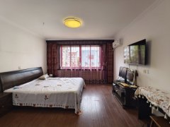 曙光东区三楼164平三室两卫精装家具家电齐全吉屋出租