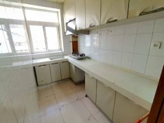 三环附近 邹家小区1楼两室一厅 家具家电齐全 拎包入住