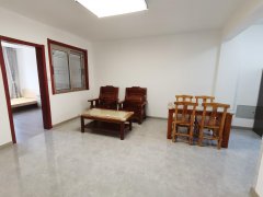 新华悦新城北区4楼三室两厅家具家电全新拎包入住随时看房