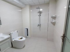 新华悦新城北区4楼三室两厅家具家电全新拎包入住随时看房