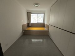 曙光东区2楼126.97平三室精装69.8万出售