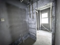 3280每平 万隆电梯楼170平南厅 2卫 全款立即办证 s