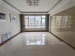 清华园一期9楼143平三室两卫