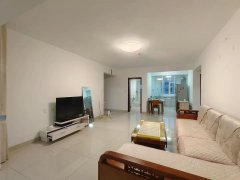 黎明中区电梯房 125平三室两厅 家具家电齐全 拎包入住