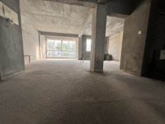 成山御苑1楼，86平2室，南客厅南北卧室全明户型，储藏室10