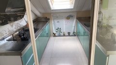 双泊阁楼，40平，精装，拎包入住，10.8万
